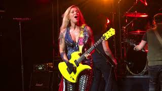 Lita Ford - Living Like a Runaway