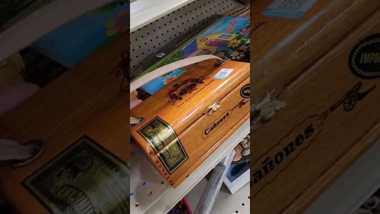 Florida Thrift Store Finds "A very nice cigar box purse!"