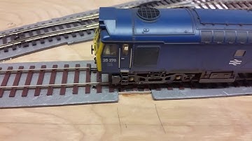 Uncoupling with Kadees and neodymium magnets