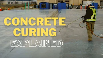 Can concrete get wet while curing?
