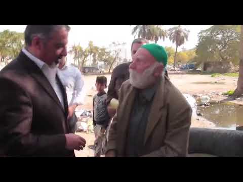 وزير الري في العهد الملكي يفترش الارصفه