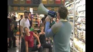 Operation Hey Mackey: flashmob protests Whole Foods' CEO in Oakland branch