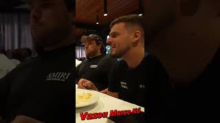 Vazou Nu ? Caiu No Pe