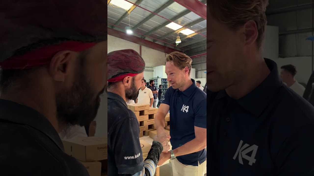 How We Brighten Ramadan: Giving Iftar Boxes to K4 Laborers