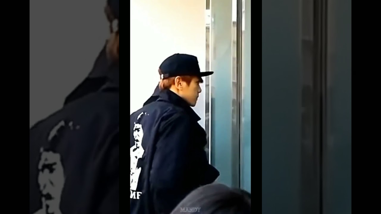 Baekhyun looks very angry here. 😨