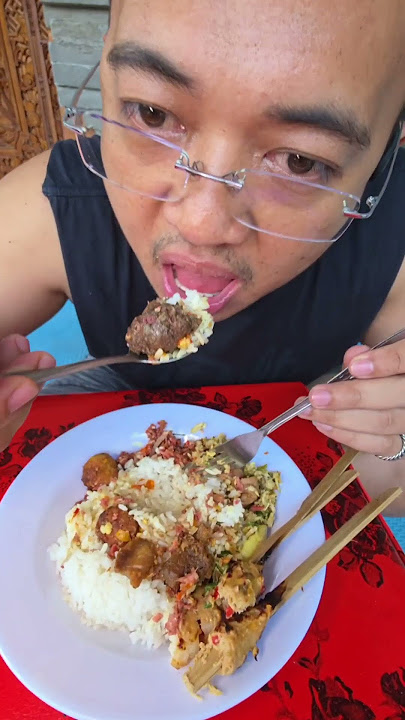 LAWAR BABI YANG LAGI VIRAL