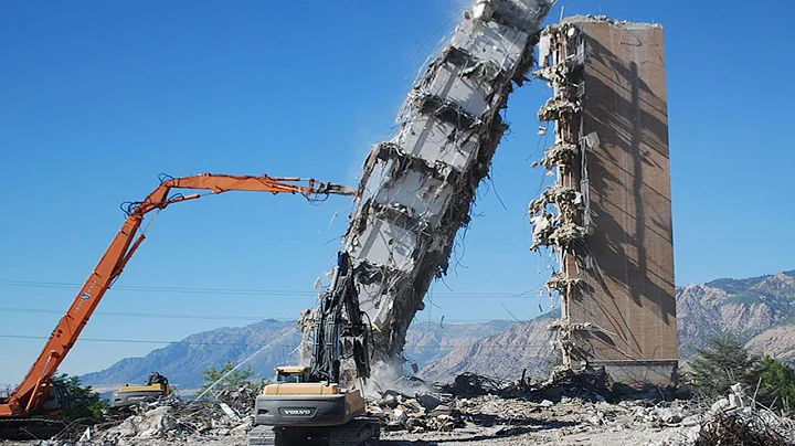 Amazing Dangerous Fastest Building Demolition Excavator Skill, Heavy Equipment Machines Working 2