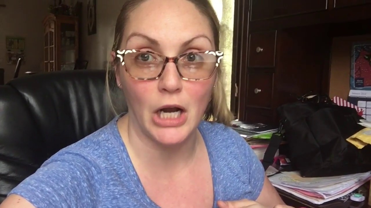 BREASTFEEDING TWINS & WORKING ON THE COMPUTER!!! - YouTube