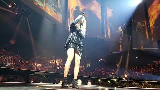 Carrie Underwood cry pretty 360 tour Vancouver 2019 \\