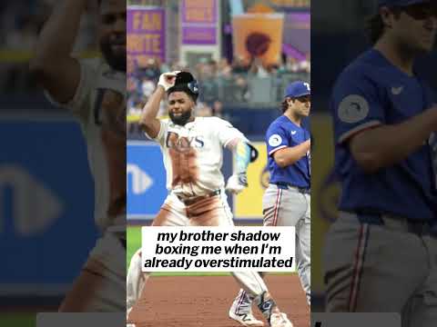 Junior Caminero cracking us up at 3rd base 🤣