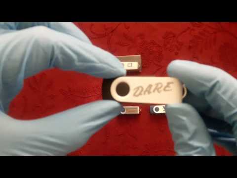 cheap-usb-flash-drives-customized-with-name,-logo,-artwork