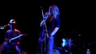 Lissie Performs 