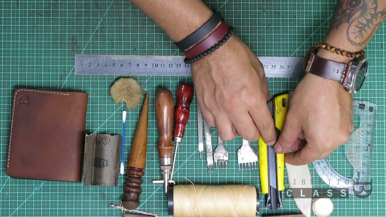 Ferramentas básicas para trabalhar com couro - Curso DiBentto Class