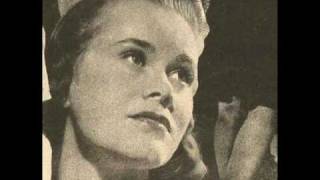 J. Salačová: Opona padá