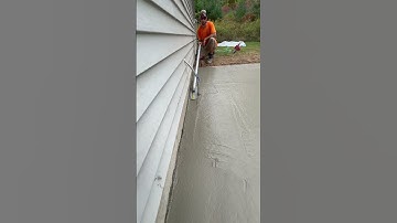 Mini Bull-Float coming in clutch once again! #concrete #shorts