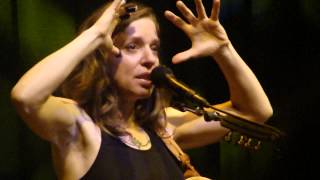 Ani DiFranco - Not a Pretty Girl (live in Santa Cruz)