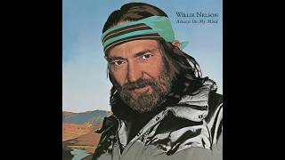 Video thumbnail of "Willie Nelson - A Whiter Shade Of Pale"