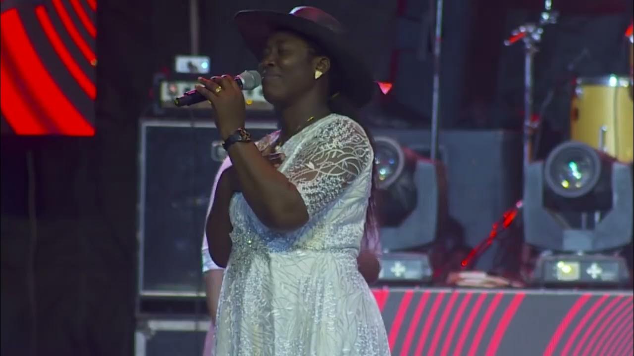 RMW Presents Osinachi Nwachukwu - Osinach Unusual Praise Onitsha 2021(Official Video) RMW Presents Osinachi Nwachukwu - Osinach Unusual Praise Onitsha 2021(Official Video)