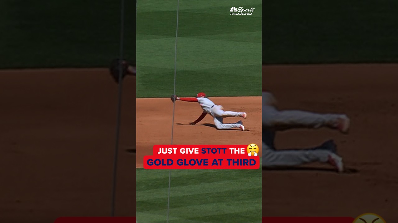 Still don't know how Bryson Stott made this play 🔥