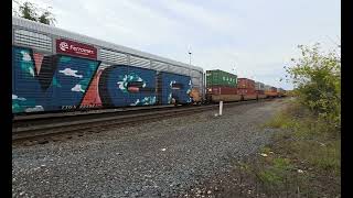 CN auto racks and intermodal Friday, October 17, 2025