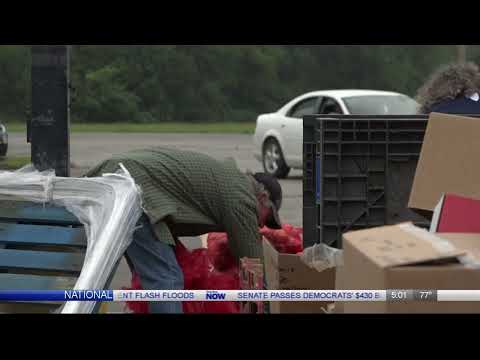 Second Harvest mobile pantry serves nearly 450 families on Monday