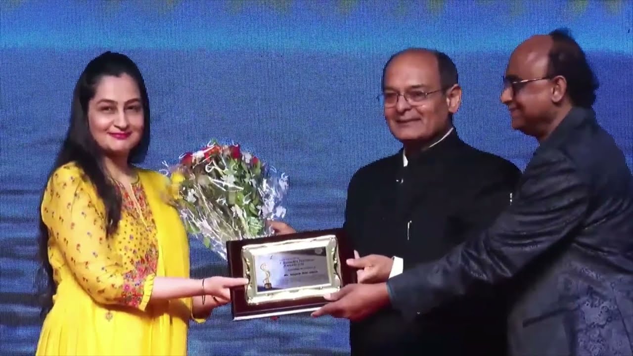Founder Sanjam Sahi Gupta receives the Samudra Manthan Award for Business Leadership
