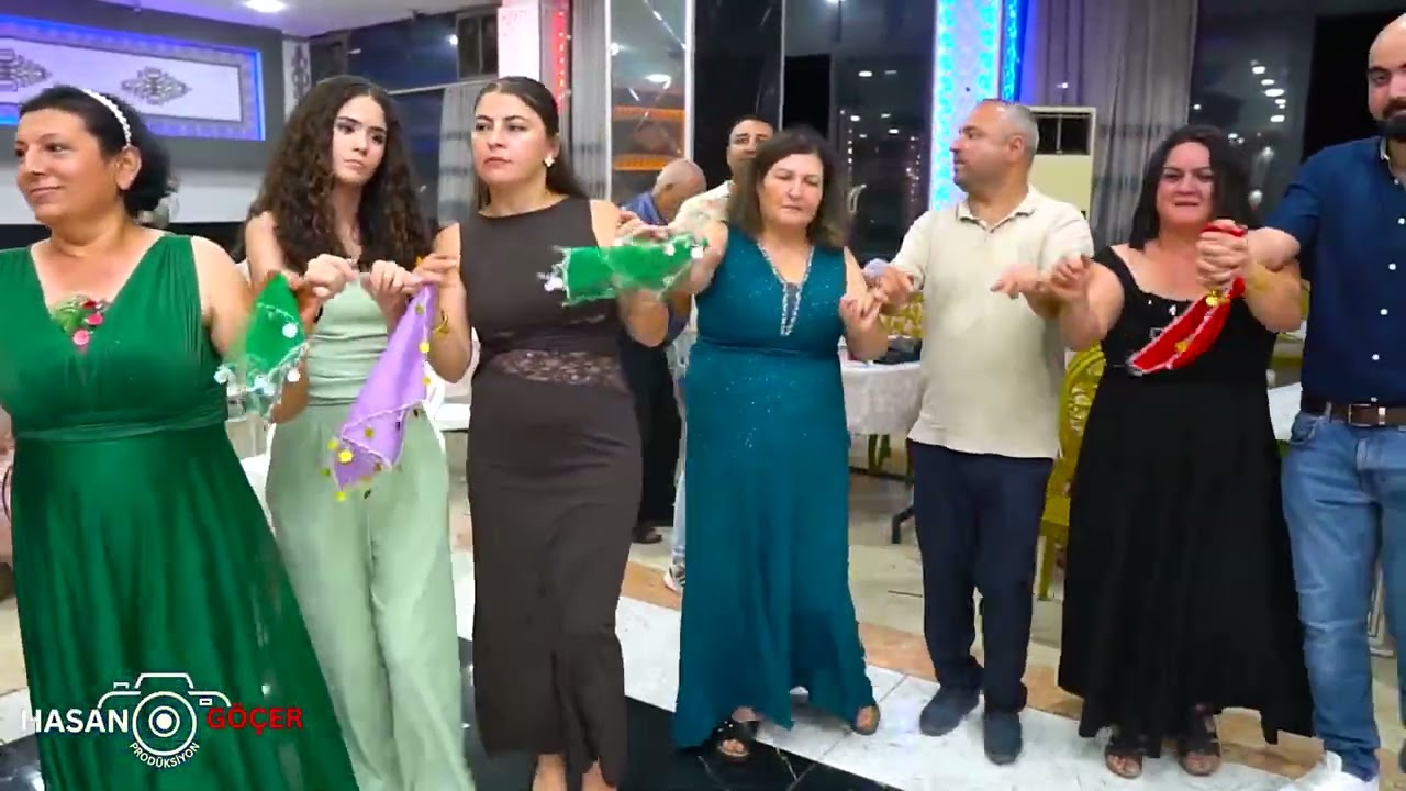 MEHMET BAKIRAY  /  ZEYNO İLE ALİEKBER  GENCO DÜĞÜN SALONU YIKILIYOR SARLAR DÜĞÜNÜ