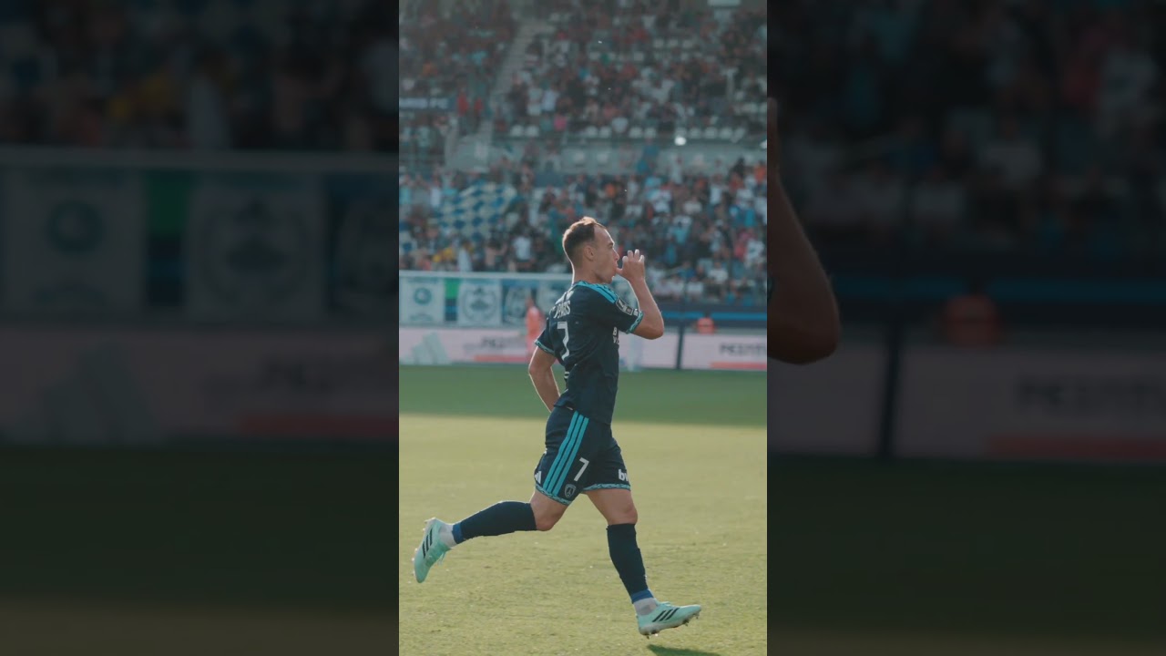 "Pablo tu vas marquer" les mots de Liam Rosenior à la mi-temps de Paris FC - RC Strasbourg Alsace