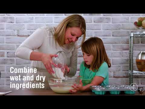 mini-classic-vanilla-bundt-cakes