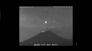 Enorme Objeto Pasa por el Popocatépetl...!!