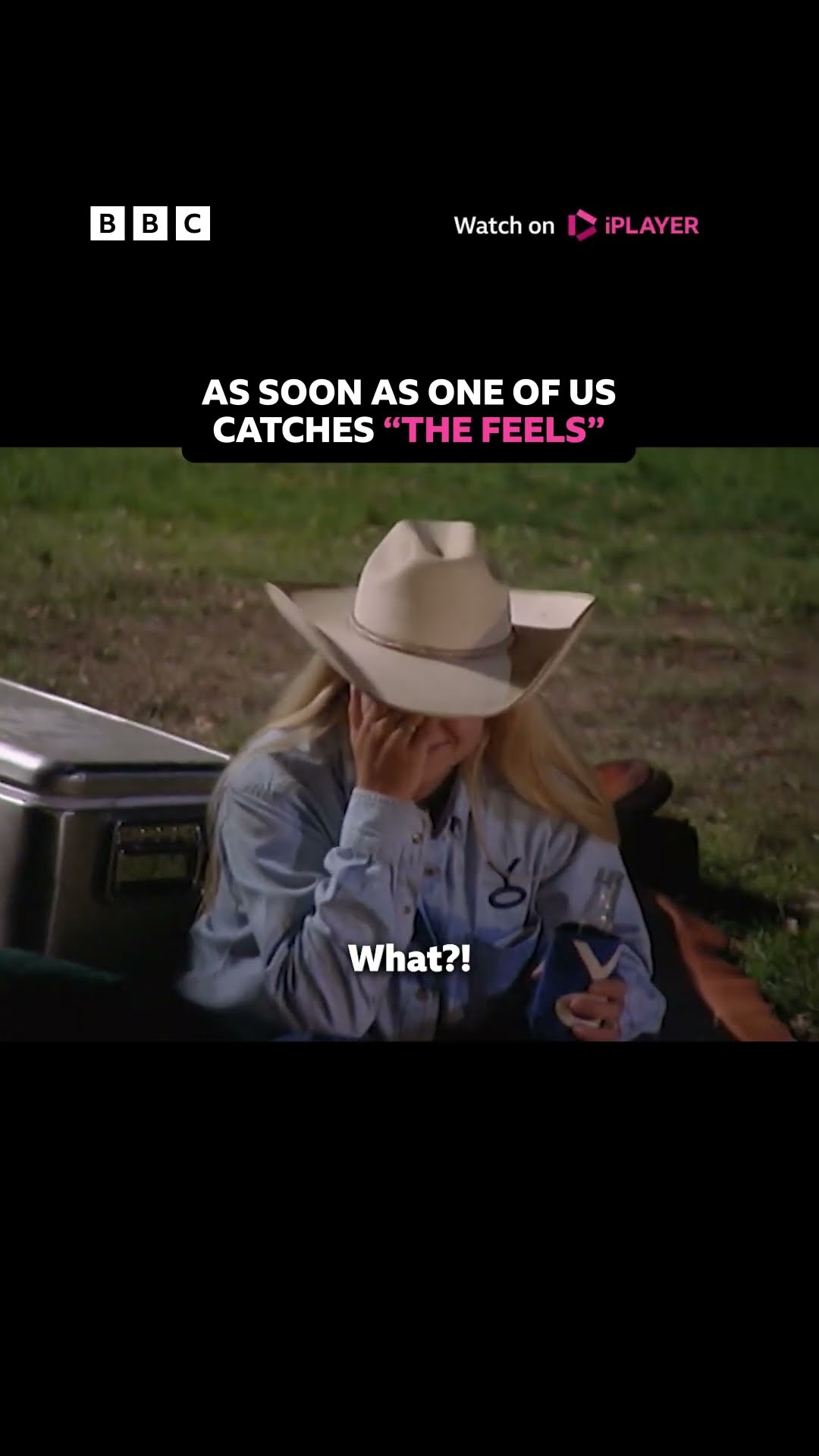 Paris Hilton and Nicole Richie scream over a fly