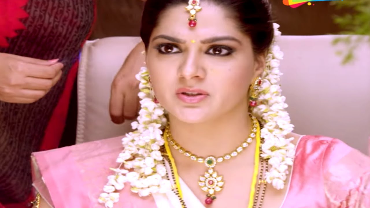 सुहागरात मनाने के लिए जेवरो की क्या जरुरत | Lady Gangster | Allari Naresh,  Sakshi Chaudhary - YouTube