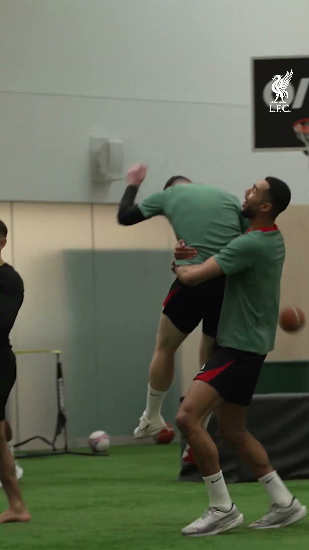 ?? Robbo hits CRAZY basketball shot!