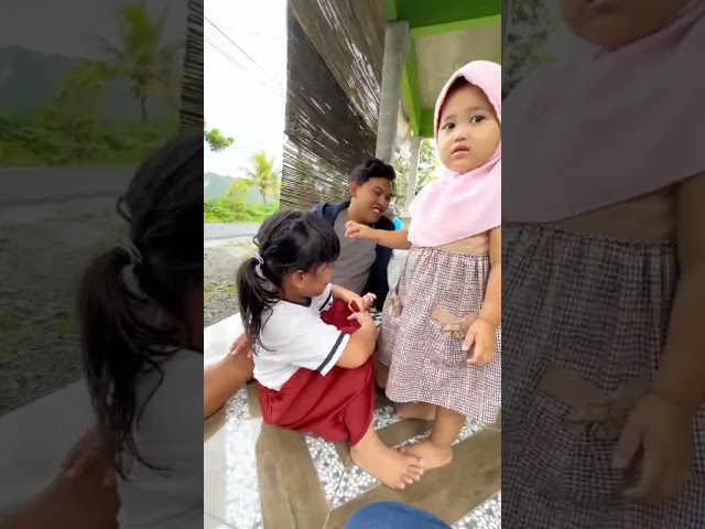 NANGIS MINTA NAIK MOBIL #viral #shorts class=