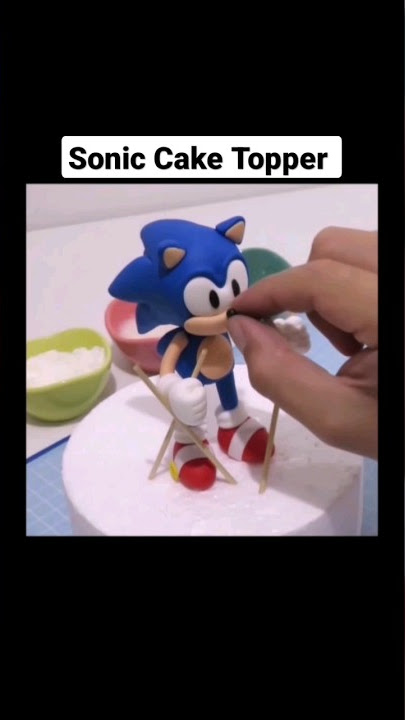 Sonic out of Fondant or Clay - Cake Topper #shorts 