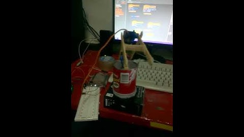 Grua robótica con servomotores y S4A -ARDUINO-
