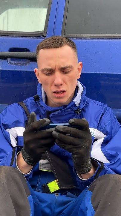 Прохожий осуществил мечту пацана 🥲 - YouTube