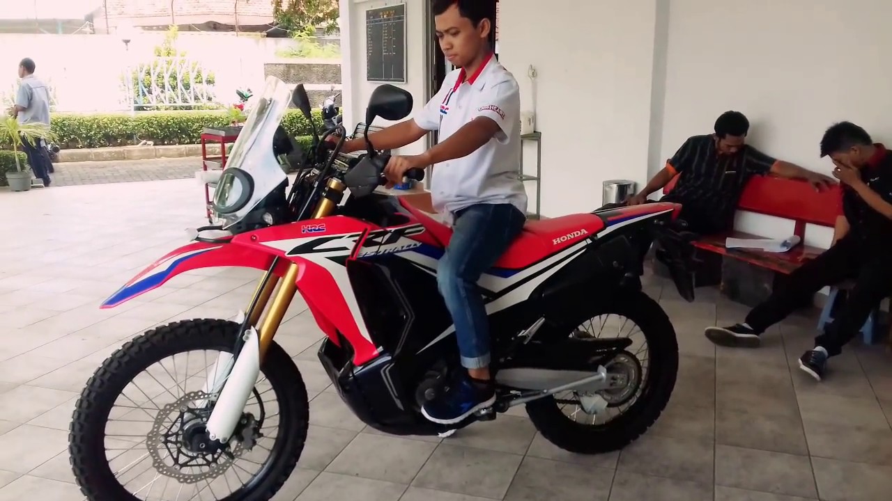 Prosedur Naik CRF 250 RALLY Walau Badan Pendek YouTube