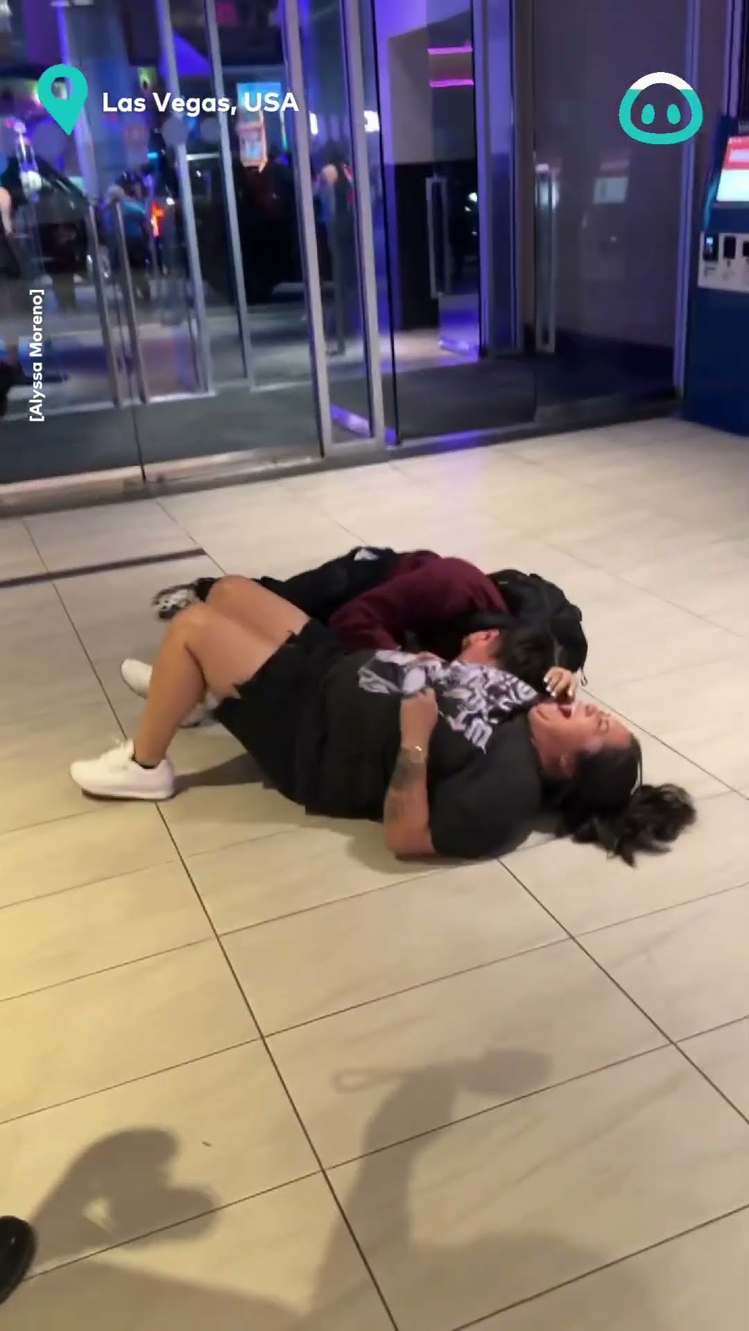 Sibling Reunion FAIL || ViralHog