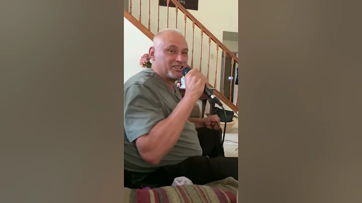 Rudy singing Make Me Wanna.