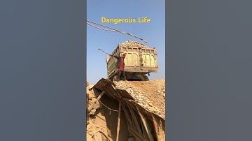 Ohh 😯 Dangerous 😱 Work Rock Unloading in hammer Action 🔨#rockcrushingmachine#jawcrusherplant