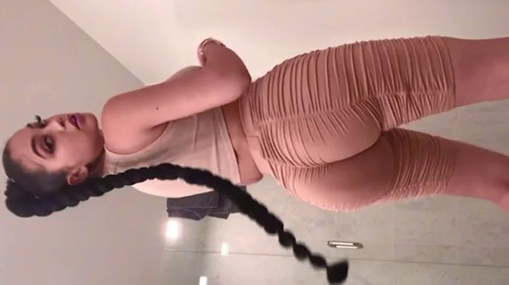 Jailyne Ojeda  Famous Plus size model | curvy mode...