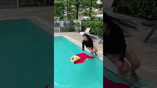 SH - Nằm trên hồ bơi Và Cái Kết || lying on the swimming pool #shorts