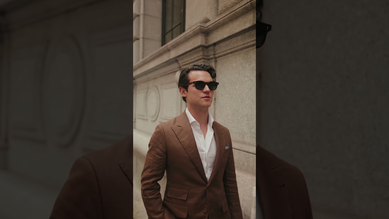 Relaxed tailoring for the final days of summer! 