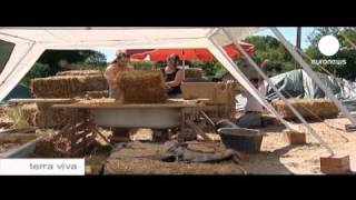 euronews terra viva - Safe as houses: building with straw