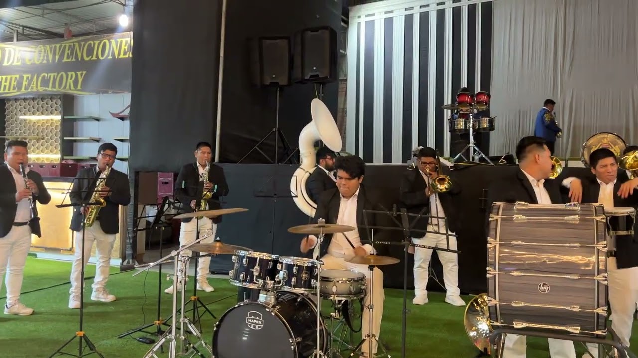 Mix Huaynos - Ábreme la puerta ▶ Banda Show Sociedad Juvenil 