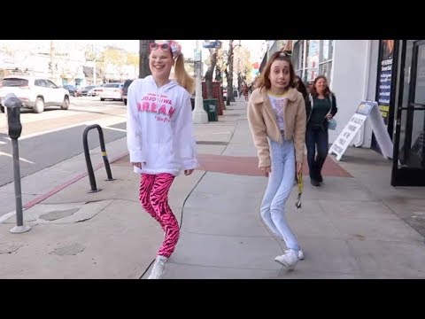 jojo-siwa-roasting-emma-chamberlain