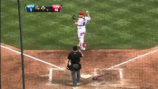 2011/06/22 Votto throws out A-Rod
