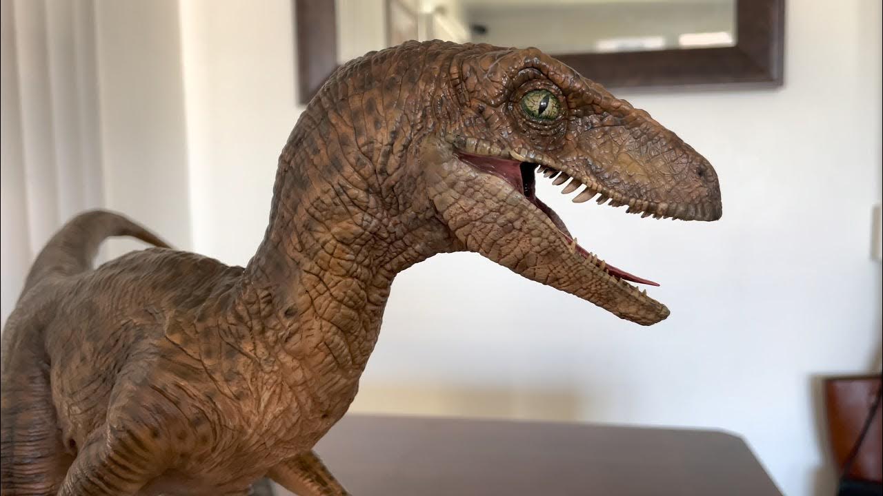 Prime 1 Studio Jurassic Park Velociraptor Quick Look (HDR) 