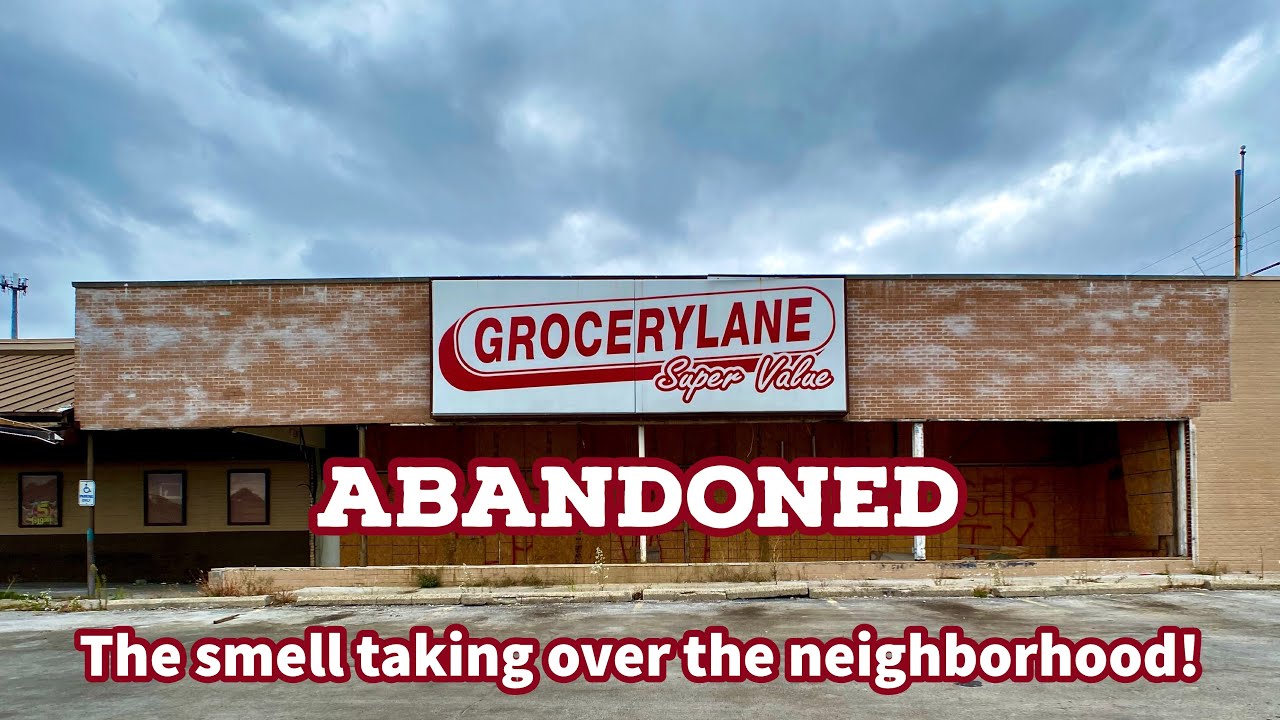 Exploring an Abandoned Grocery Store in Ohio Dayton's Food Desert 4K